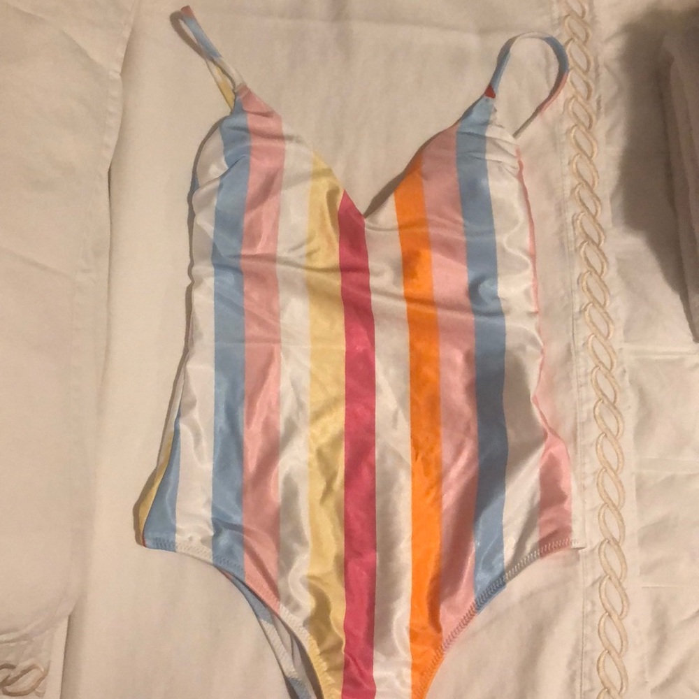 H&M 1 piece